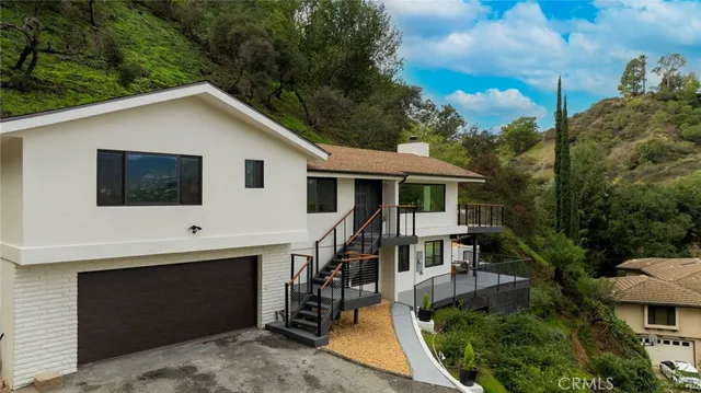 $2,850,000 | 981 Glen Oaks Boulevard, Pasadena, CA 91105