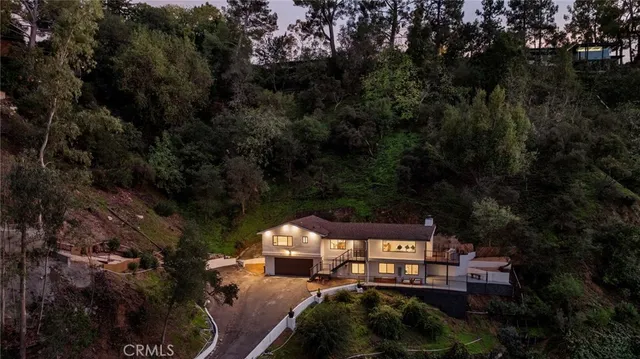 $2,850,000 | 981 Glen Oaks Boulevard, Pasadena, CA 91105