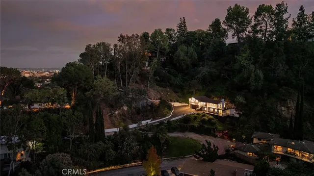 $2,850,000 | 981 Glen Oaks Boulevard, Pasadena, CA 91105