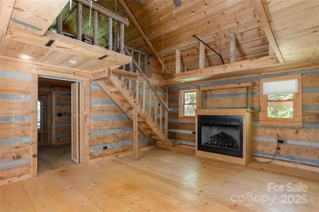 $299,990 | 127 Longview Drive, Hendersonville, NC 28791