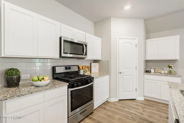 $260,000 | 101 Eagle Lk Drive, Duson, LA 70529