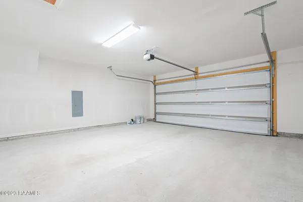 $260,000 | 101 Eagle Lk Drive, Duson, LA 70529