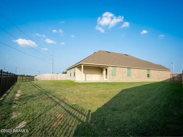 $260,000 | 101 Eagle Lk Drive, Duson, LA 70529
