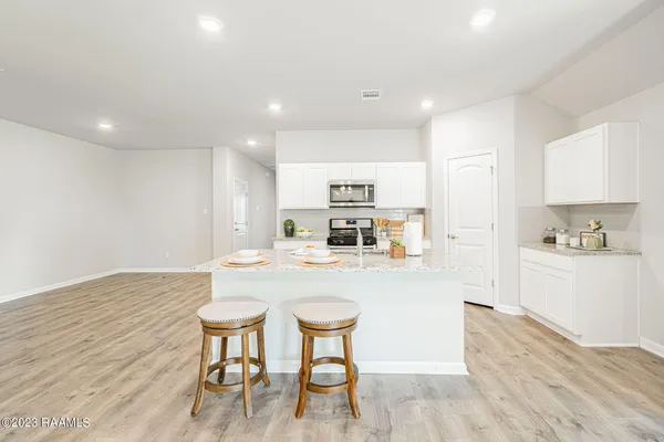 $260,000 | 101 Eagle Lk Drive, Duson, LA 70529