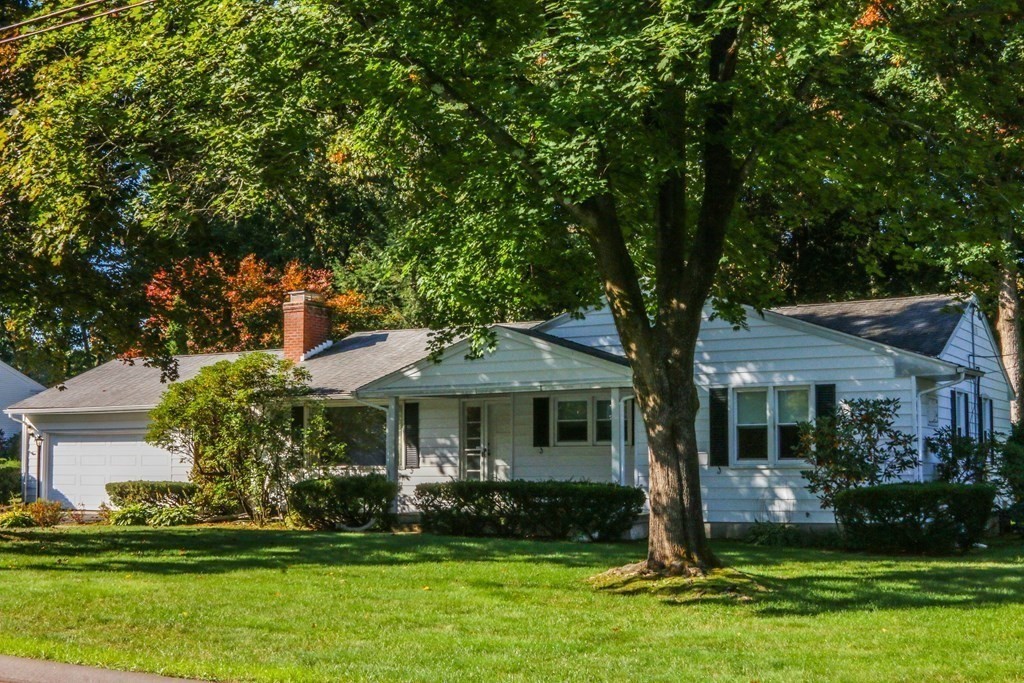 58 Woodland Road Longmeadow, MA 01106 - Photo 4 of 11 Gallery Image 4