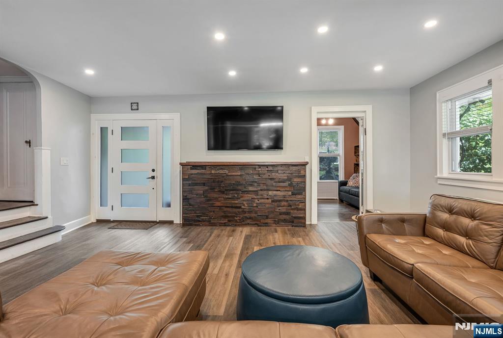1275 Princeton Road Teaneck, NJ 07666 - Photo 6 of 26