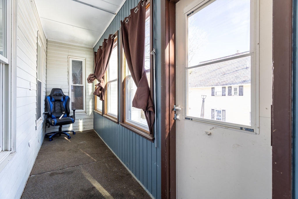 22 Hawes Street Fitchburg, MA 01420 - Photo 12 of 31