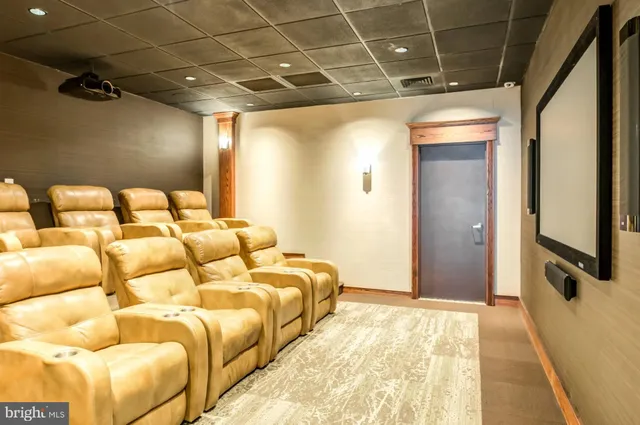 $3,685 | 1500 Locust Street, Unit 2B4216, Philadelphia, PA 19102