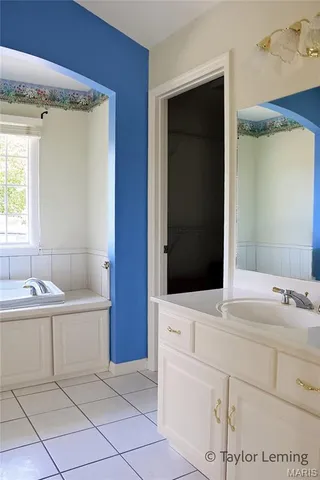 $749,900 | 1537 County Road 618, Cape Girardeau, MO 63701