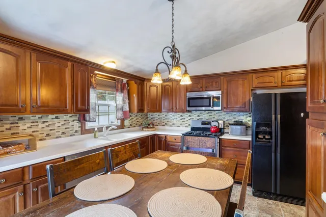 $475,000 | 16 Cassandra Lane, Nashua, NH 03064