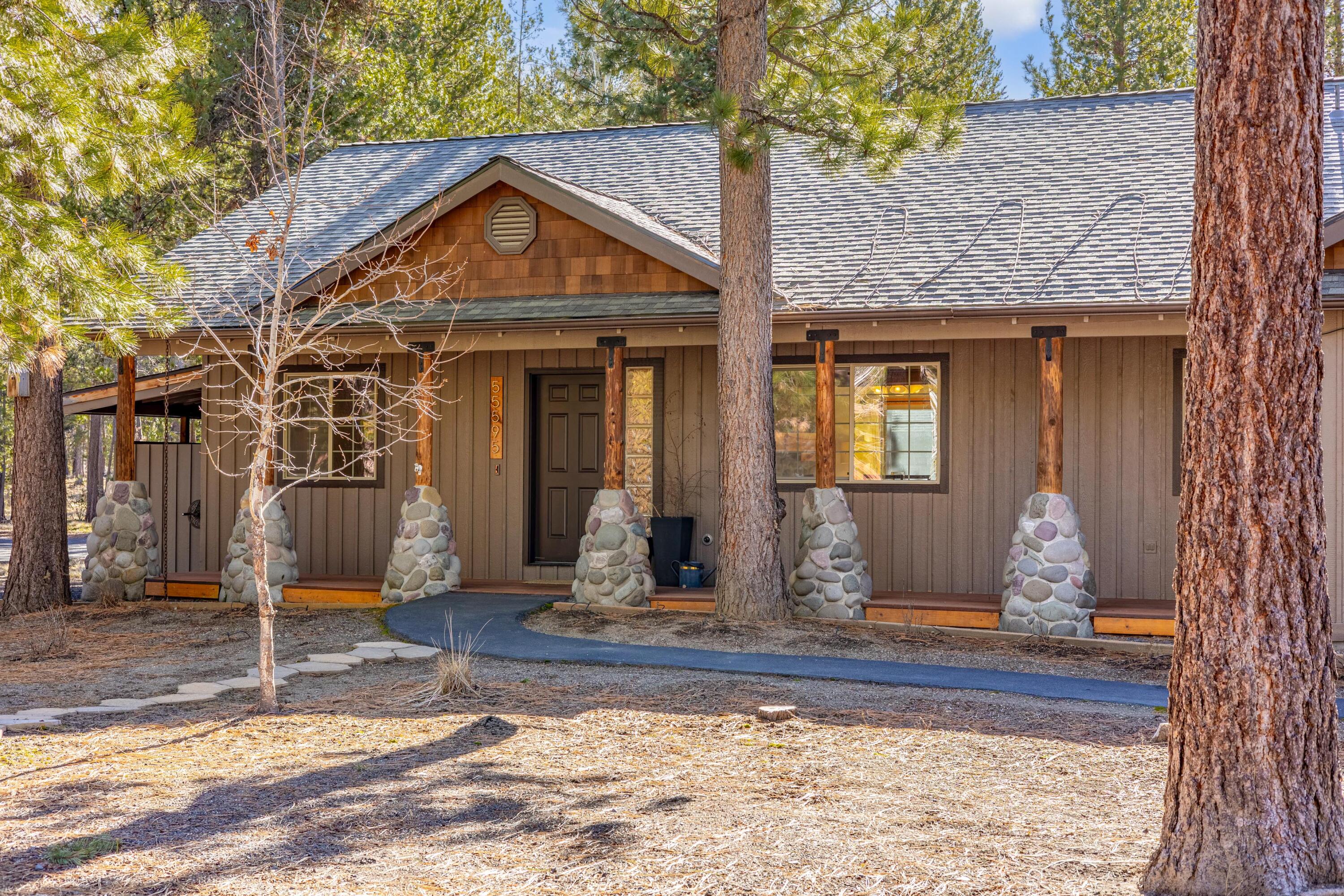 55595 Wagon Master Way Bend, OR 97707 - Photo 2 of 35 01