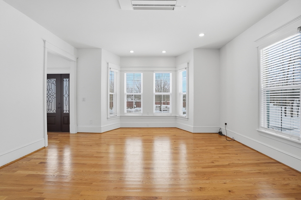 11 Taylor Street Littleton, MA 01460 - Photo 13 of 42