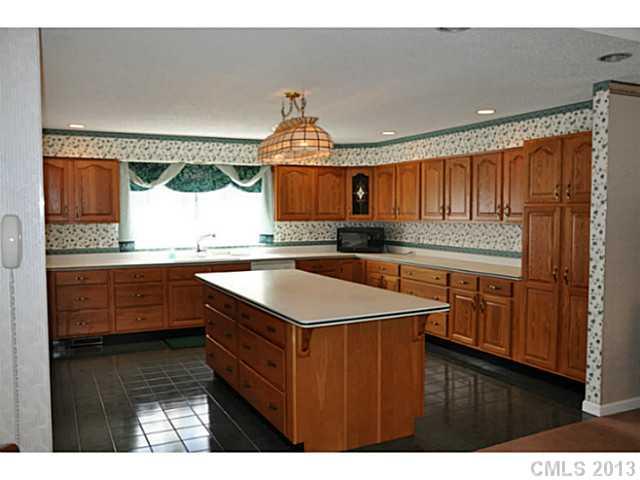 150 North Paraham Road, Unit FR Clover, SC 29710 - Photo 3 of 16 Gallery Image 3