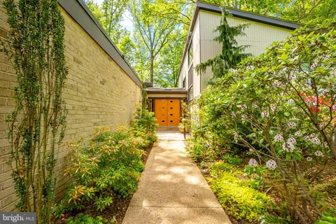 $1,585,000 | 7032 Buxton Terrace, Bethesda, MD 20817