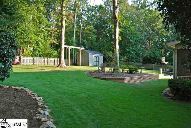 106 Creekside Road Greer, SC 29650 - Photo 6 of 24 Gallery Image 6
