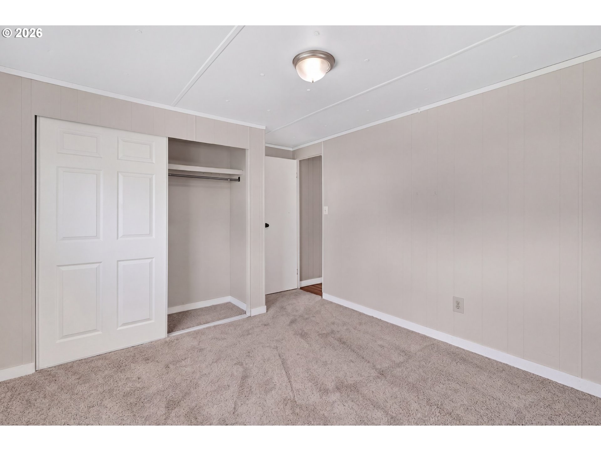 205 South 54th Street, Unit 80 Springfield, OR 97478 - Photo 20 of 37 a view of an empty room