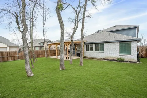 $360,000 | 505 Lucas Lane, Lavon, TX 75166