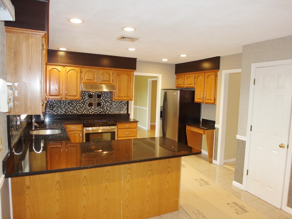 12 Annetta Road Ashland, MA 01721 - Photo 4 of 30 Gallery Image 4