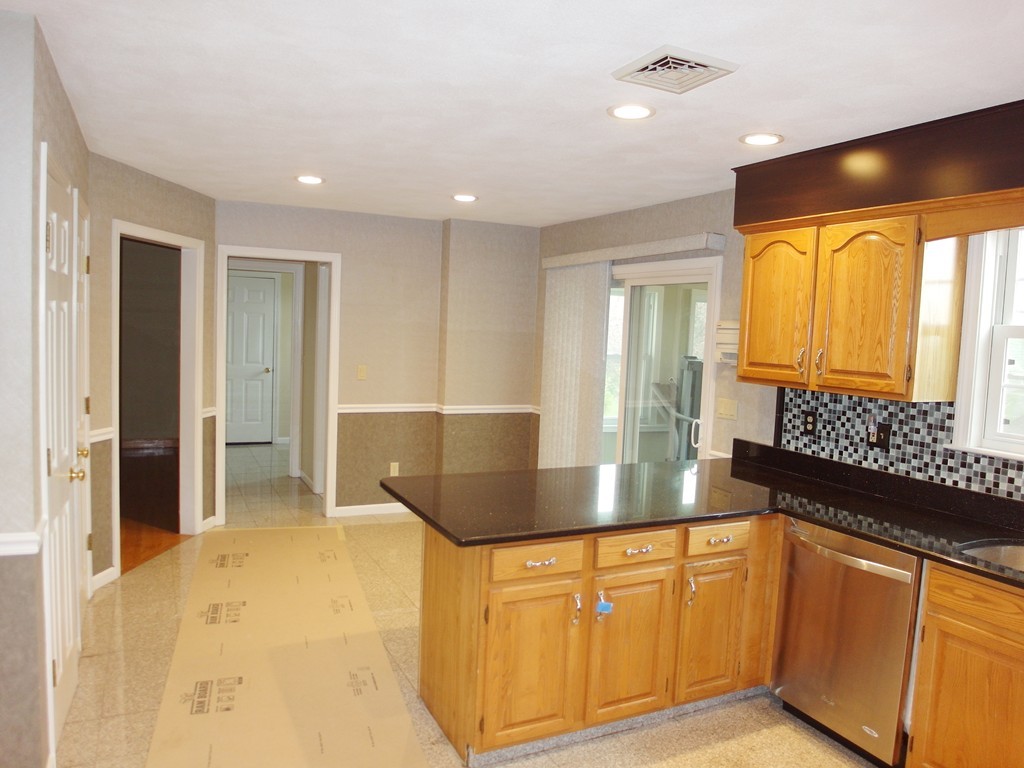 12 Annetta Road Ashland, MA 01721 - Photo 6 of 30 Gallery Image 6