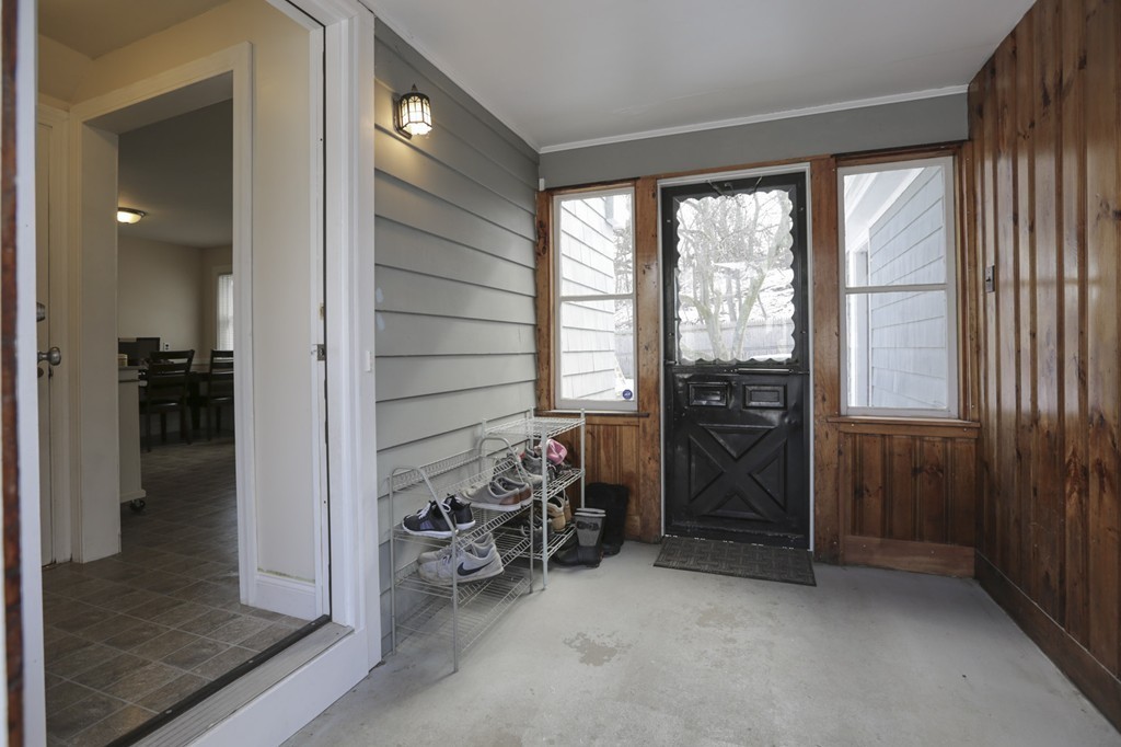 7 Pickman Road Salem, MA 01970 - Photo 3 of 25