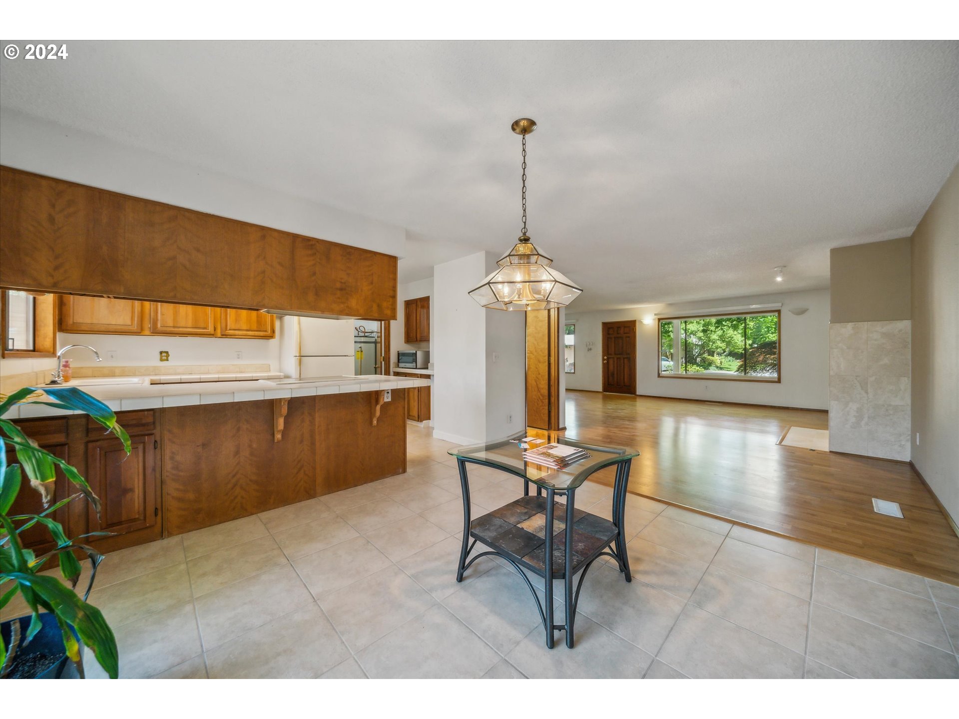 4945 Southwest Chestnut Place Beaverton, OR 97005 - Photo 11 of 32 Gallery Image 11