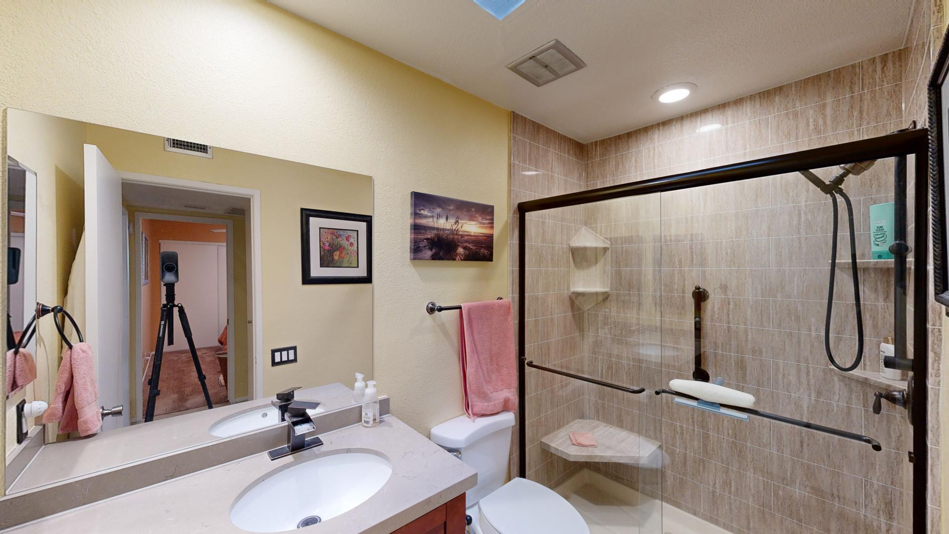1111 East Ramon Road, Unit 38 Palm Springs, CA 92264 - Photo 11 of 31 10.08.2024_18.53.34
