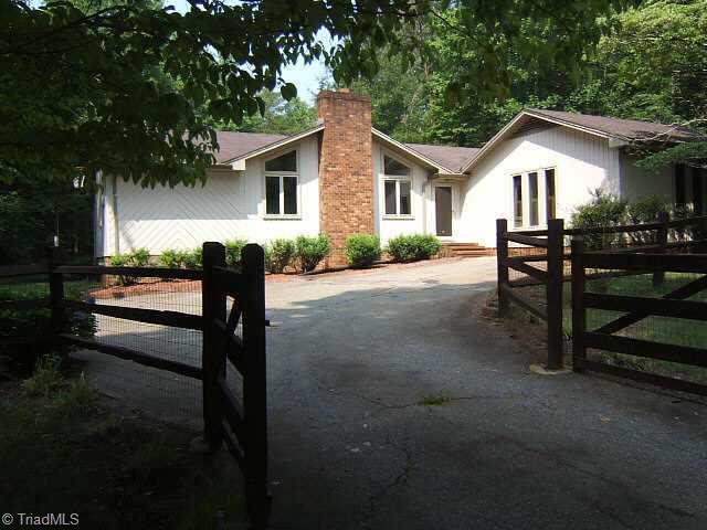 275 Lakeview Road Mocksville, NC 27028 - Photo 1 of 8 Exterior Front.