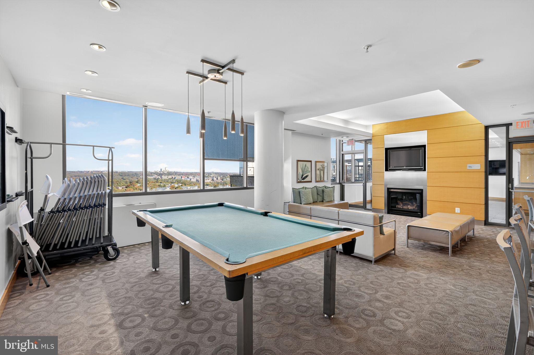2001 15th Street North, Unit 420 Arlington, VA 22201 - Photo 21 of 27 a view of a livingroom with furniture and window