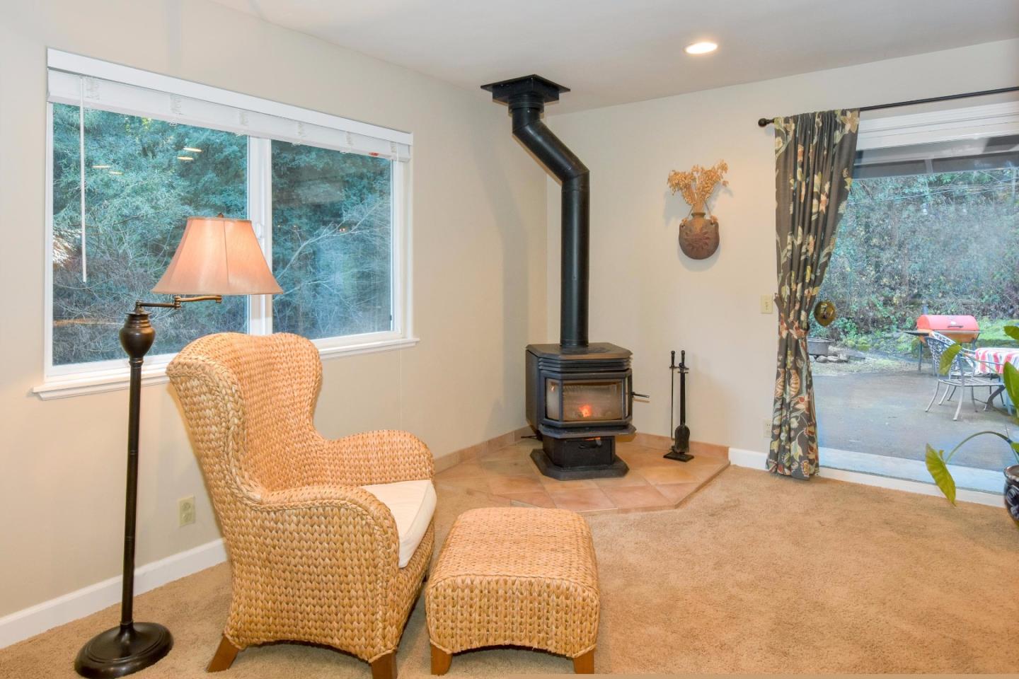 181 Hidden Moon Road Watsonville, CA 95076 - Photo 11 of 28 Gallery Image 11