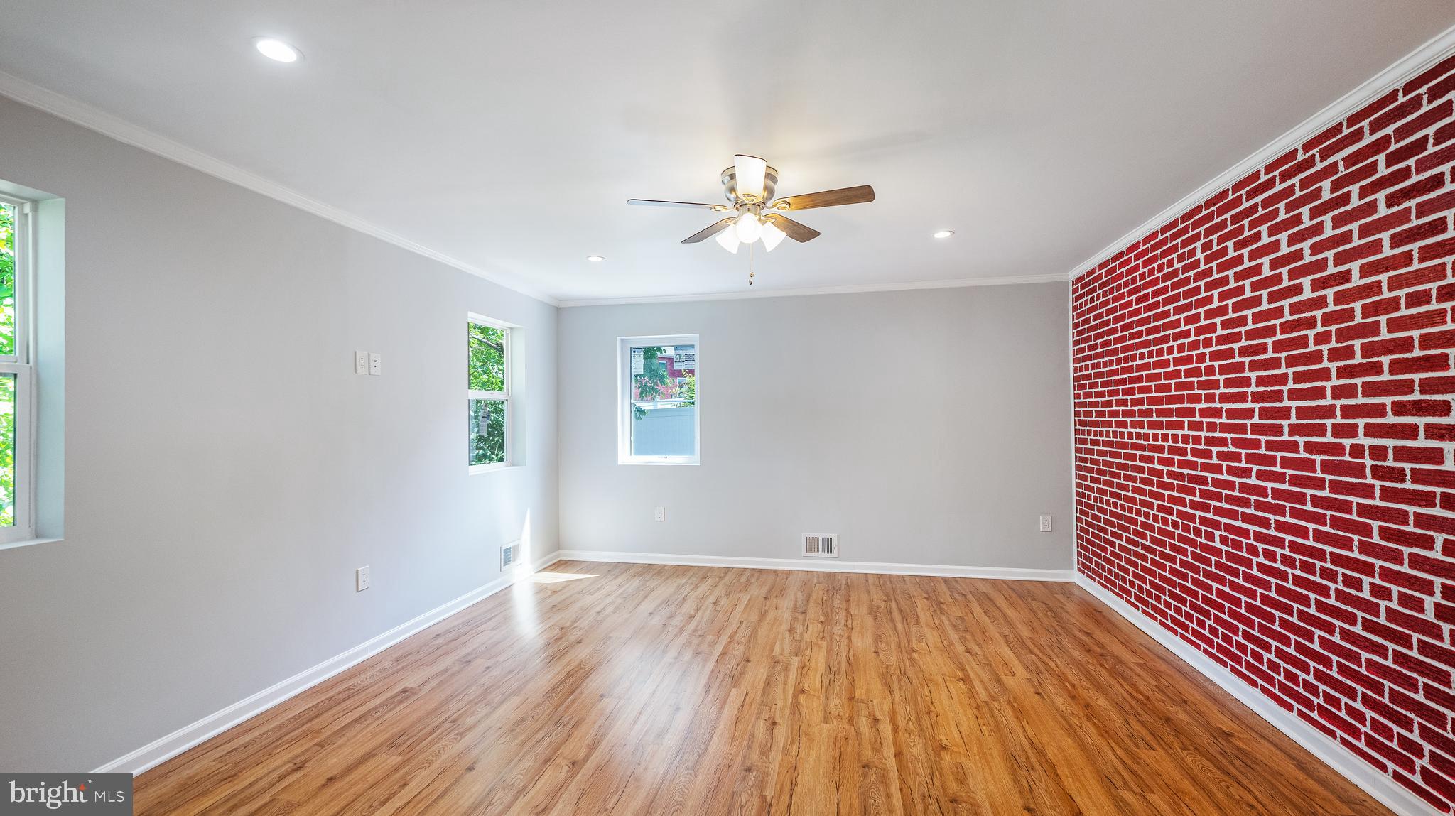 12205 Bond Street Silver Spring, MD 20902 - Photo 17 of 34 Masterbedroom