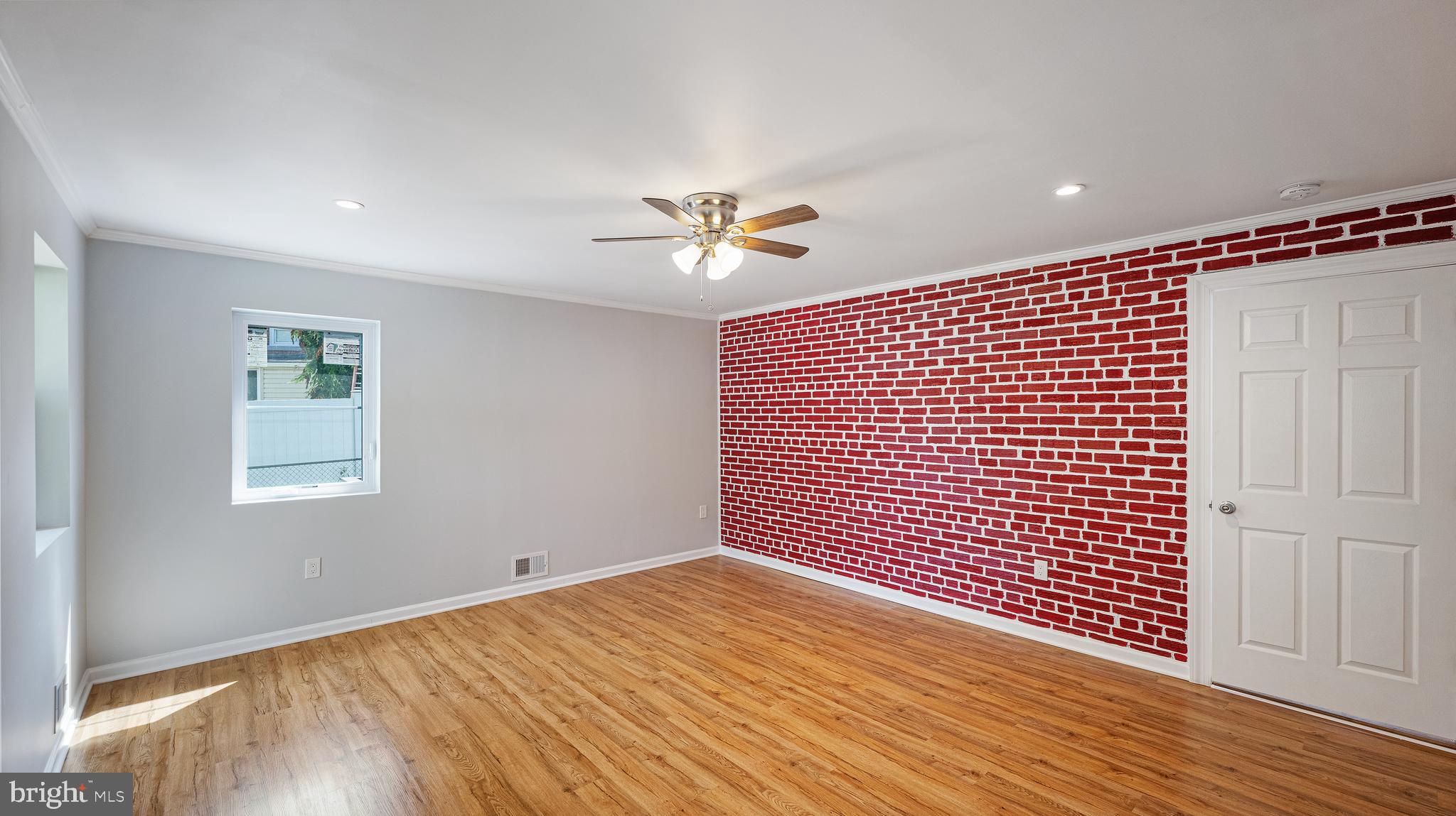 12205 Bond Street Silver Spring, MD 20902 - Photo 18 of 34 Masterbedroom