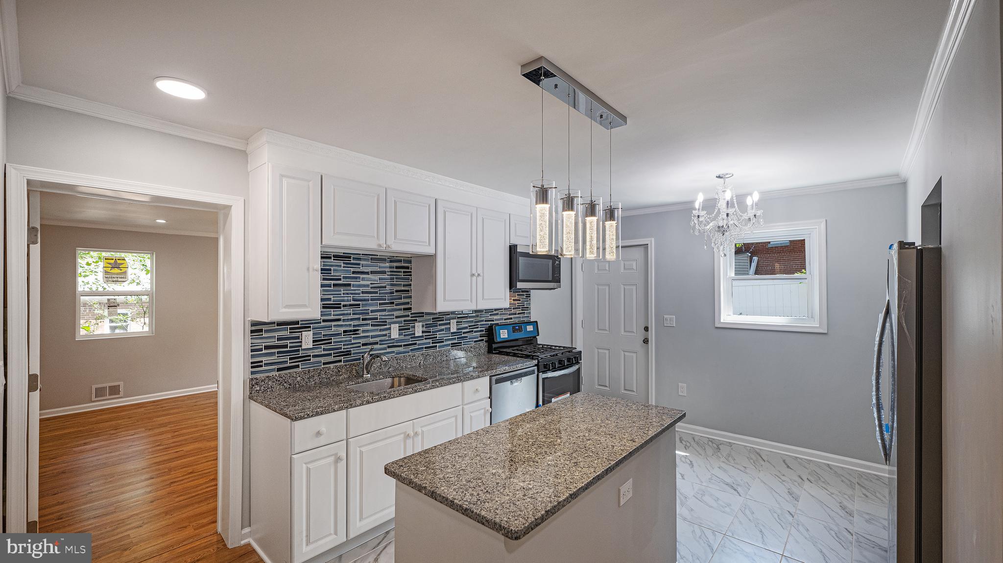 12205 Bond Street Silver Spring, MD 20902 - Photo 10 of 34 kitchen Granite counter tops