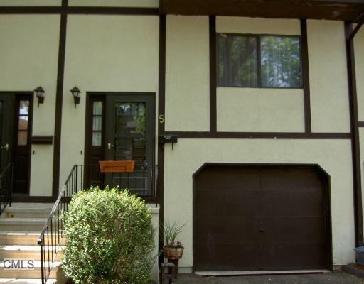 413 Glenbrook Road, Unit 5 Stamford, CT 06906 - Photo 1 of 1 Gallery Image 1