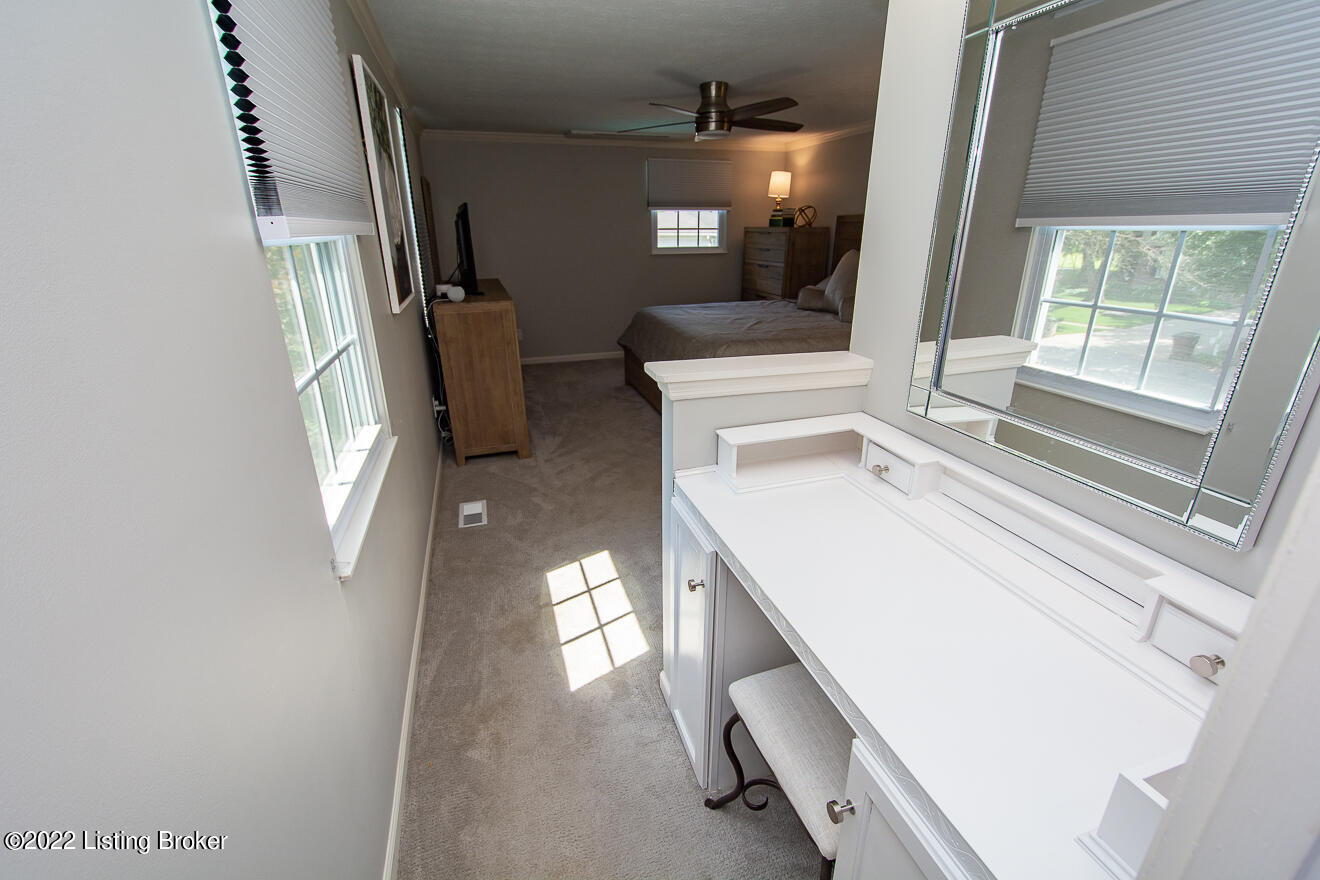 321 Fairmeade Road Louisville, KY 40207 - Photo 35 of 83 Vanity area in Primary Bedroom