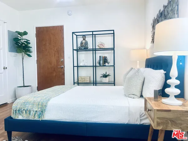 $1,750 | 1860 North Alexandria Avenue, Unit 1876, Los Angeles, CA 90027