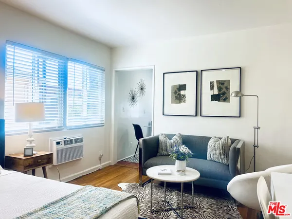 $1,750 | 1860 North Alexandria Avenue, Unit 1876, Los Angeles, CA 90027