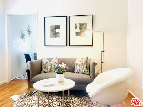 $1,750 | 1860 North Alexandria Avenue, Unit 1876, Los Angeles, CA 90027