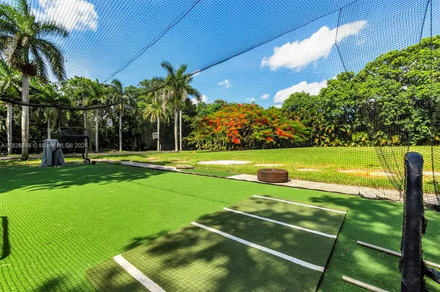 $6,495,000 | 13441 Mustang Trail, Southwest Ranches, FL 33330