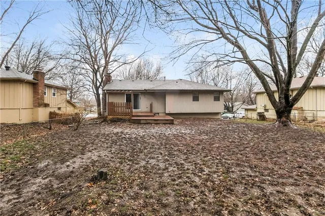 $1,885 | 3016 Southeast 3rd Street, Blue Springs, MO 64014