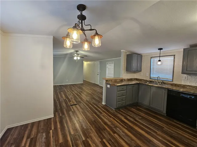 $1,900 | 951 Jacoby Lane, Aransas Pass, TX 78336