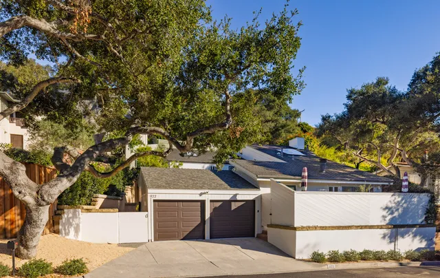 a view of house with outdoor space