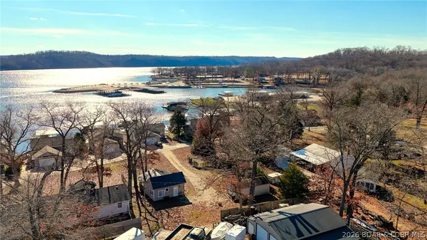 $200,000 | 267 Long Acres Drive, Sunrise Beach, MO 65079