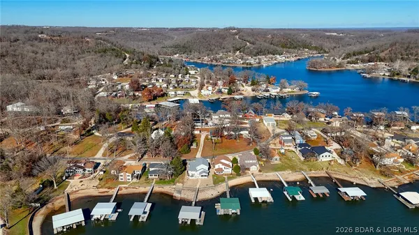 $200,000 | 267 Long Acres Drive, Sunrise Beach, MO 65079