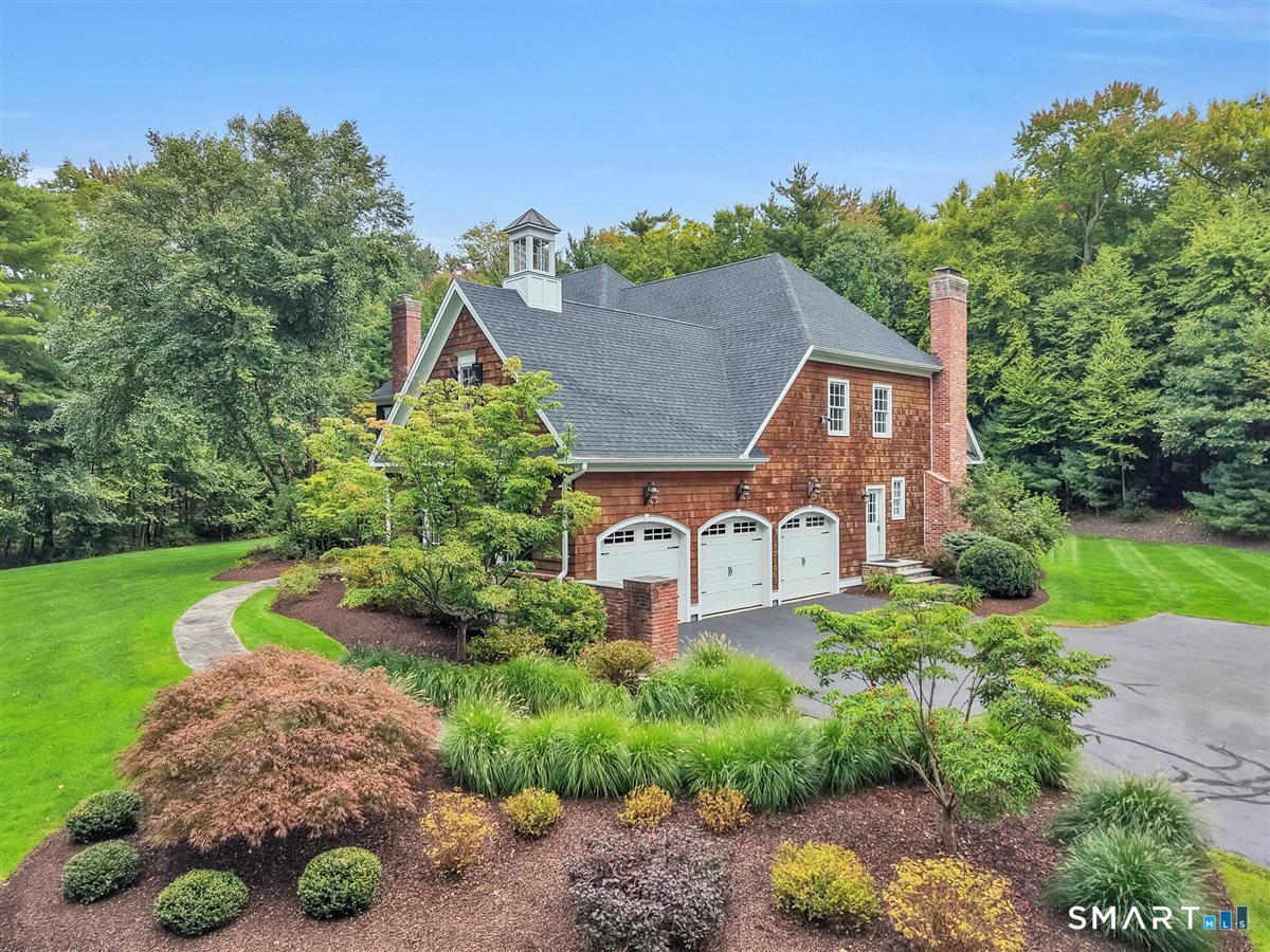 24 Red Fox Run Canton, CT 06019 - Photo 2 of 40 Beautifully professionally landscaped yard