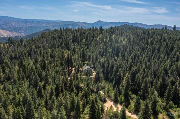 $760,000 | 60 Highland Road, Boise, ID 83716
