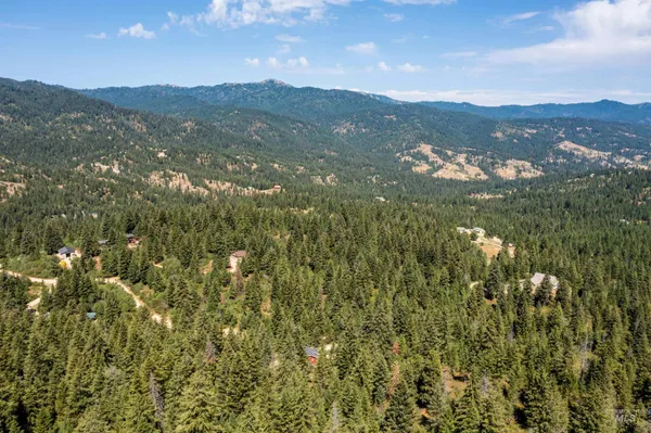 $760,000 | 60 Highland Road, Boise, ID 83716