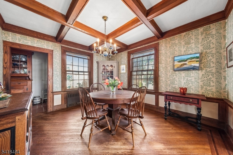 43 Ridgeview Avenue West Orange, NJ 07052 - Photo 11 of 31