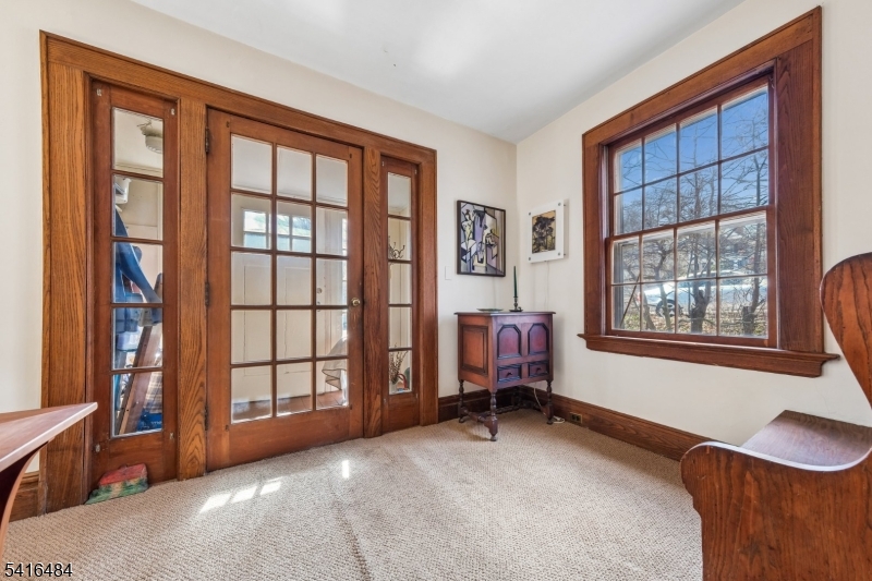 43 Ridgeview Avenue West Orange, NJ 07052 - Photo 3 of 31