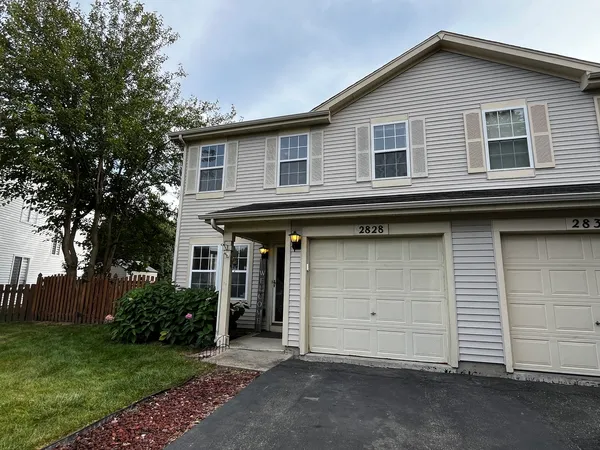$2,900 | 2828 Alameda Court, Unit 2828, Naperville, IL 60564