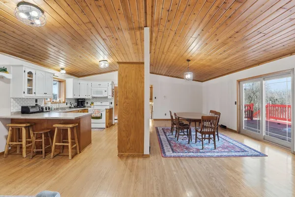 $595,000 | 22364 45th Avenue, St. Augusta, MN 56301